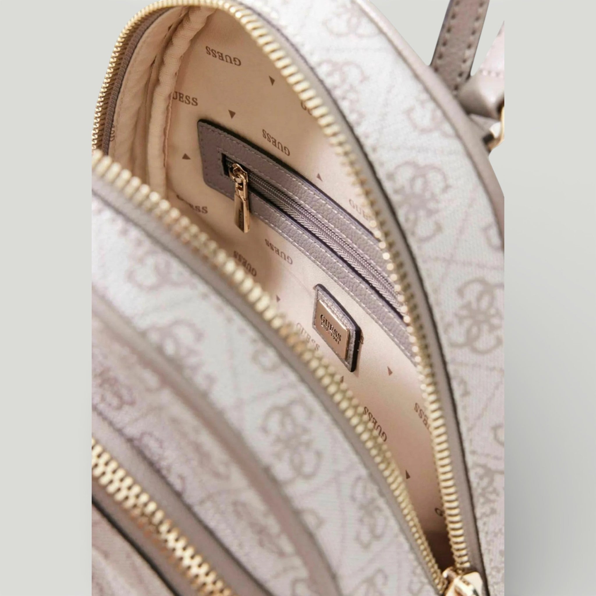 GUESS ZAINO MANHATTAN II LARGE DARK TAUPE LOGO