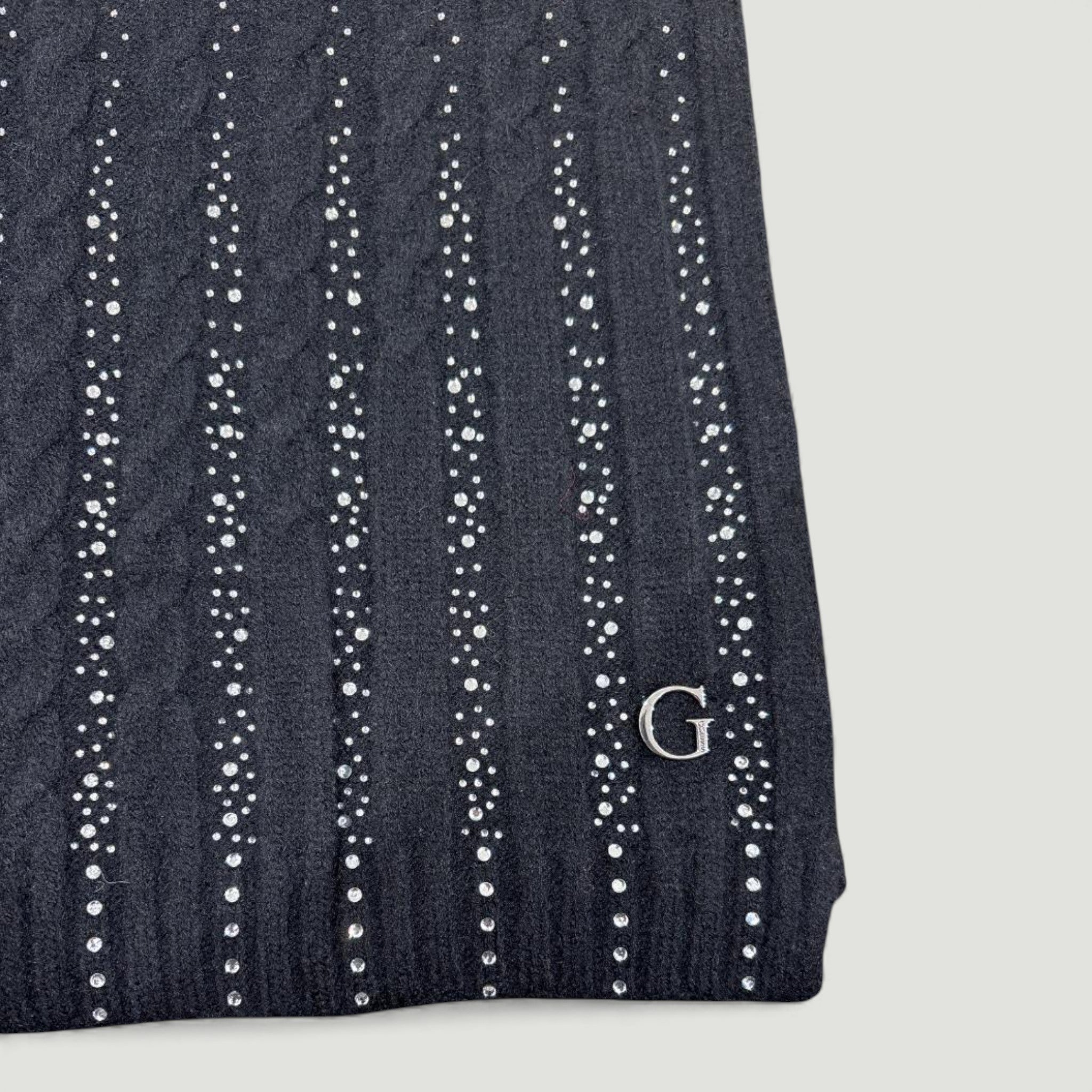 GUESS SCIARPA KNITTED SCARF 30X165 BLACK