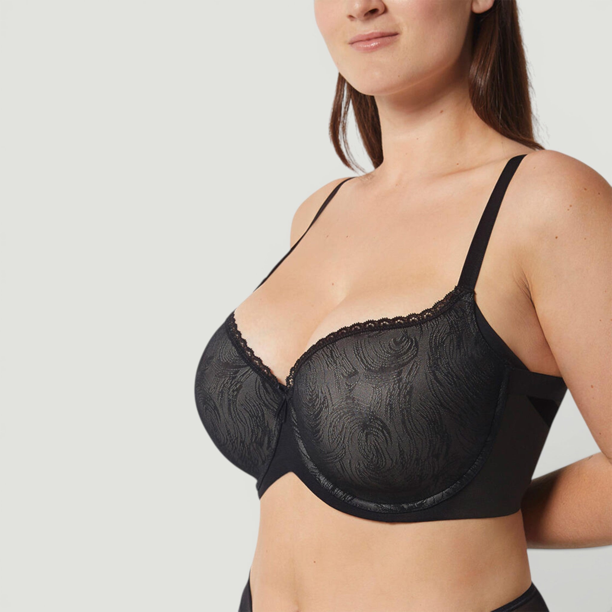 REGGISENO IN PIZZO CON CUCITURE LASER - NERO